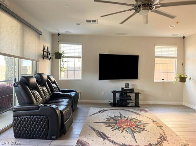 209 Amber Bluff Street, Henderson, NV 89012