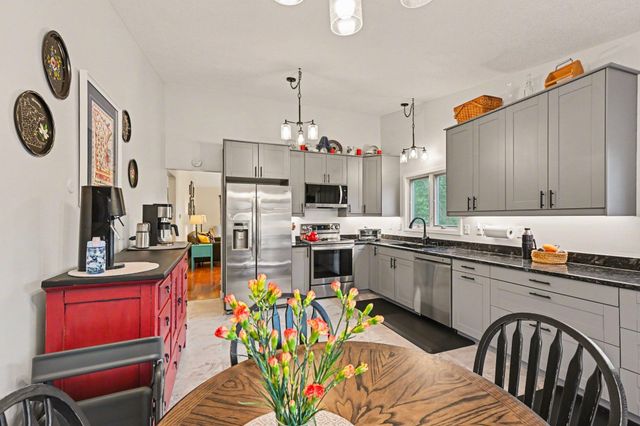 1472 Arden View Drive, Arden Hills, MN 55112