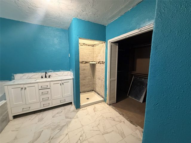 4920 Boca Chica, Malakoff, TX 75148