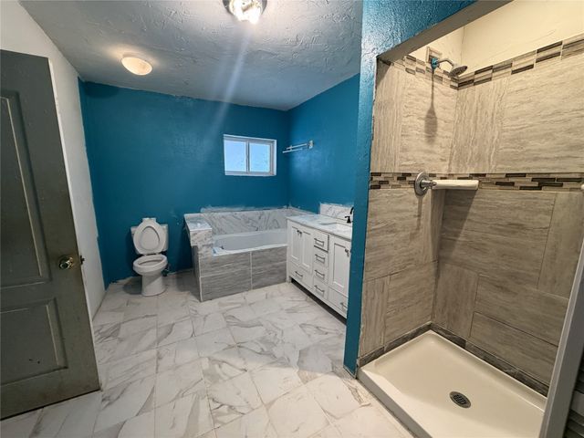 4920 Boca Chica, Malakoff, TX 75148