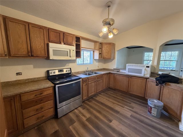 4920 Boca Chica, Malakoff, TX 75148