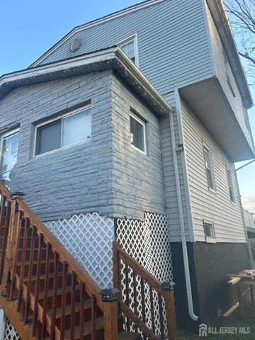140 S Robert Street, Sewaren, NJ 07077