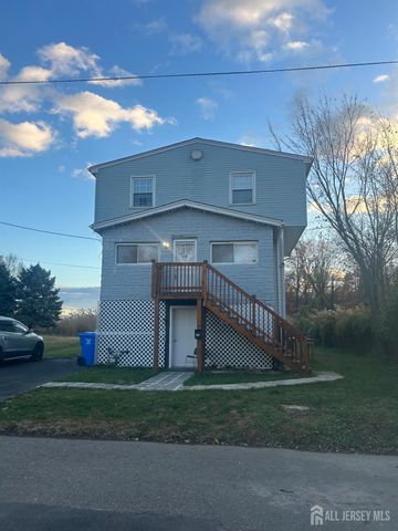 140 S Robert Street, Sewaren, NJ 07077