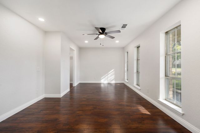 501 Tanglewood Drive S, Irving, TX 75061