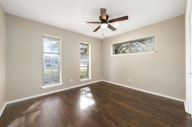 501 Tanglewood Drive S, Irving, TX 75061