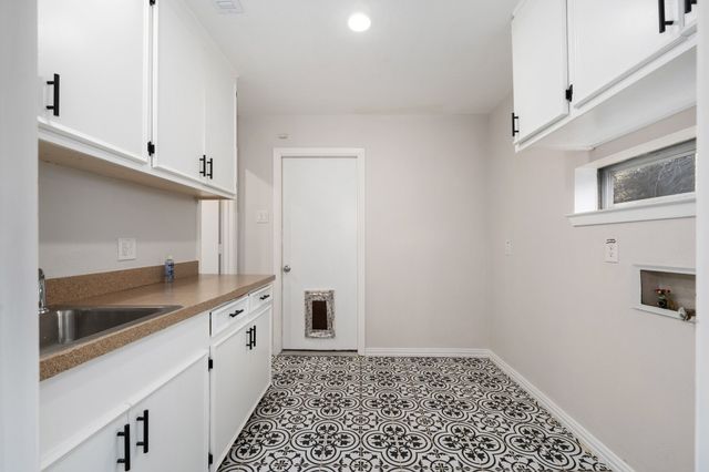 501 Tanglewood Drive S, Irving, TX 75061