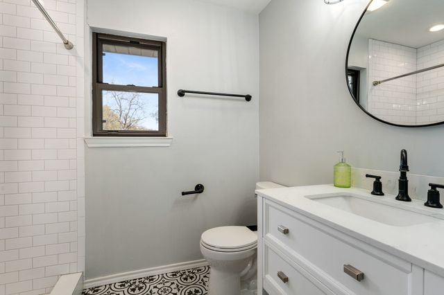 501 Tanglewood Drive S, Irving, TX 75061