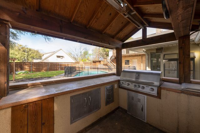 501 Tanglewood Drive S, Irving, TX 75061