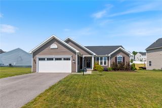 254 Longleaf Lane, Walworth, NY 14502