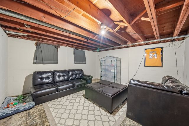3900 Amherst Street, Des Moines, IA 50313