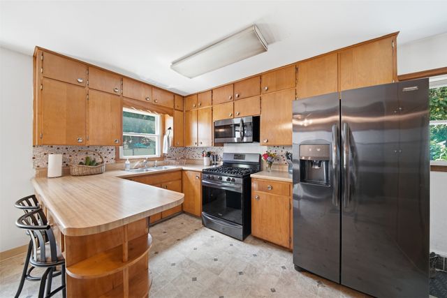 3900 Amherst Street, Des Moines, IA 50313