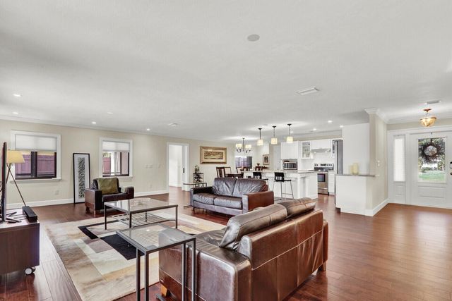 3060 SE Darien Road, Port St Lucie, FL 34952