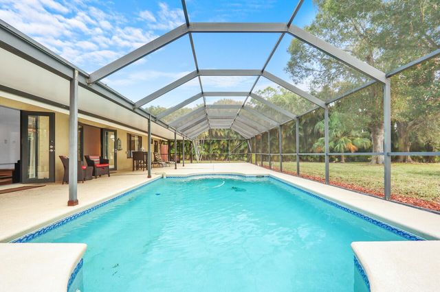 3060 SE Darien Road, Port St Lucie, FL 34952