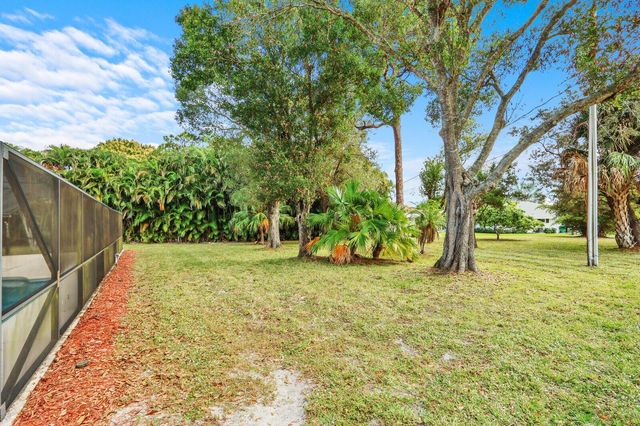 3060 SE Darien Road, Port St Lucie, FL 34952