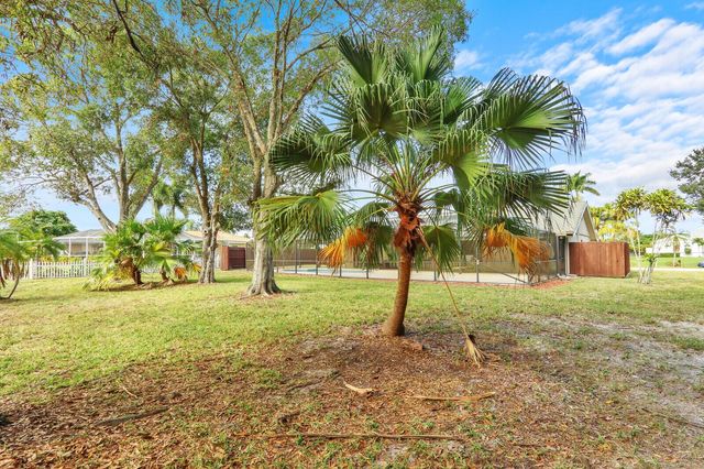 3060 SE Darien Road, Port St Lucie, FL 34952