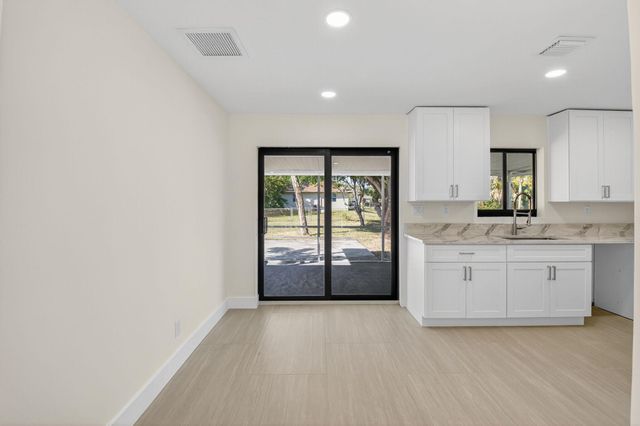 122 SW 9th Avenue, Delray Beach, FL 33444