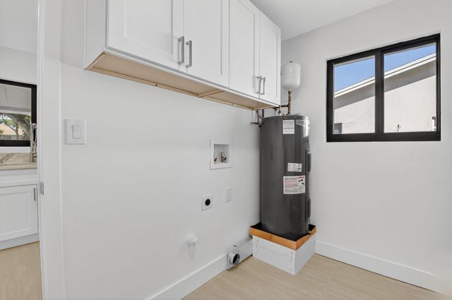 122 SW 9th Avenue, Delray Beach, FL 33444