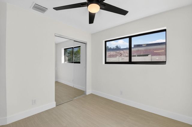 122 SW 9th Avenue, Delray Beach, FL 33444