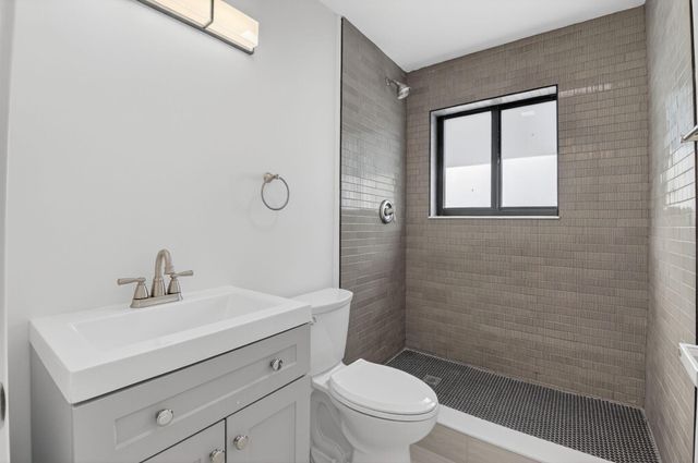 122 SW 9th Avenue, Delray Beach, FL 33444