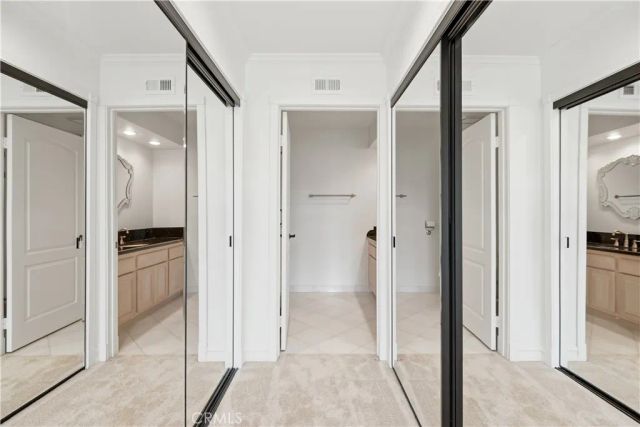 22557 Uhea, Woodland Hills, CA 91364