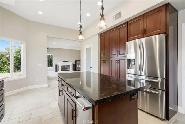 22557 Uhea, Woodland Hills, CA 91364