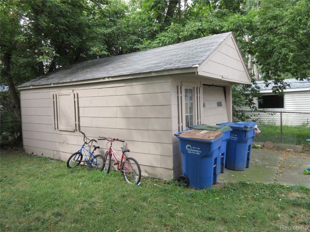 13114 Sidonie Avenue, Warren, MI 48089