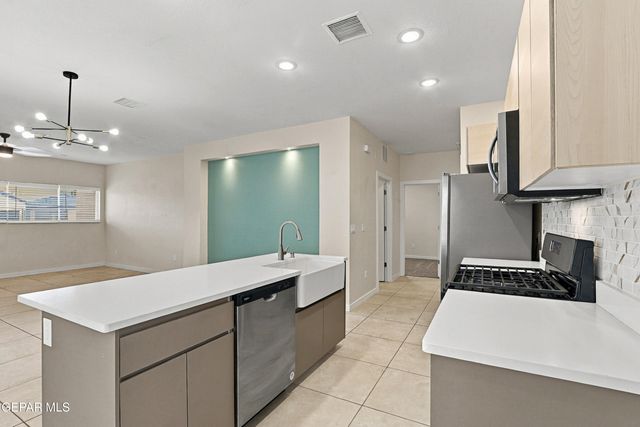 15148 COMPOSITION Avenue, El Paso, TX 79938