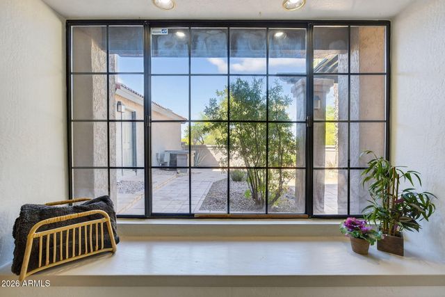 7220 E MARY SHARON Drive 111, Scottsdale, AZ 85266