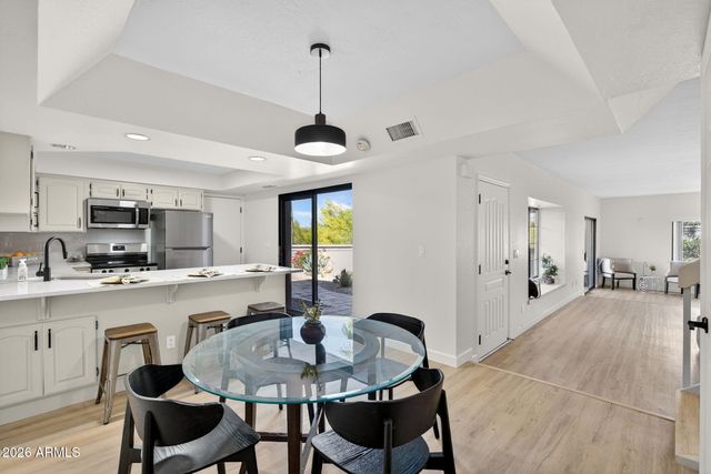 7220 E MARY SHARON Drive 111, Scottsdale, AZ 85266