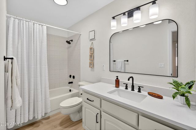 7220 E MARY SHARON Drive 111, Scottsdale, AZ 85266