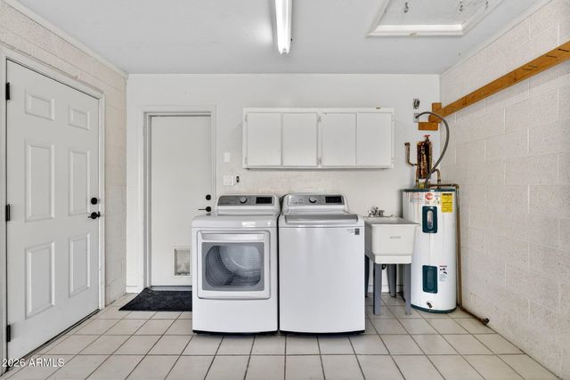 7220 E MARY SHARON Drive 111, Scottsdale, AZ 85266