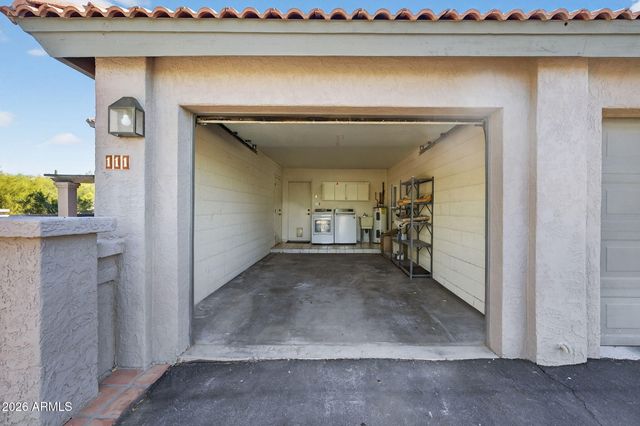 7220 E MARY SHARON Drive 111, Scottsdale, AZ 85266