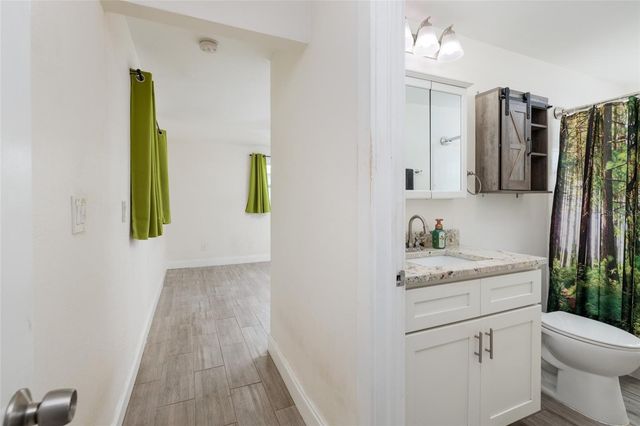 1903 30TH AVENUE N, St Petersburg, FL 33713