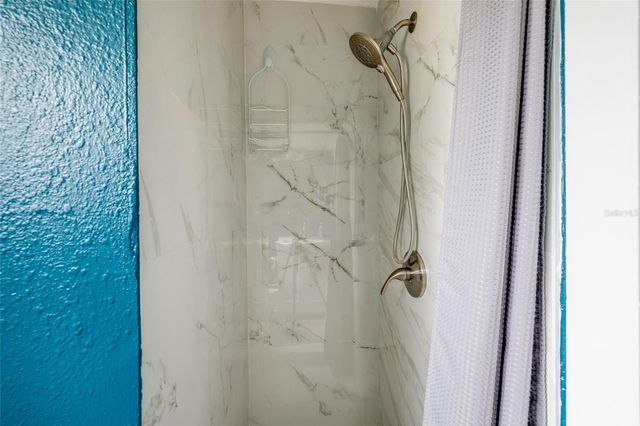 1903 30TH AVENUE N, St Petersburg, FL 33713