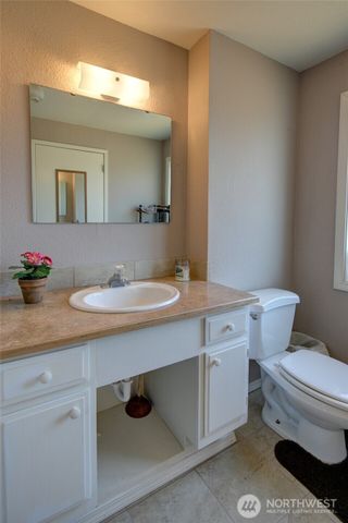 639 Lake Island Avenue SE, Ocean Shores, WA 98569