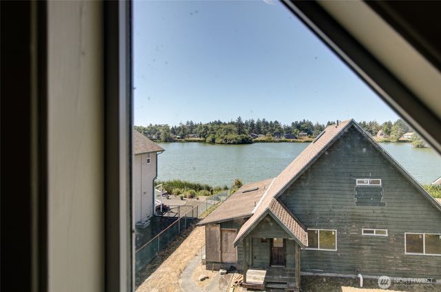 639 Lake Island Avenue SE, Ocean Shores, WA 98569