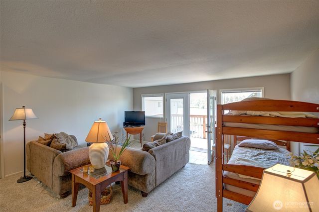 639 Lake Island Avenue SE, Ocean Shores, WA 98569