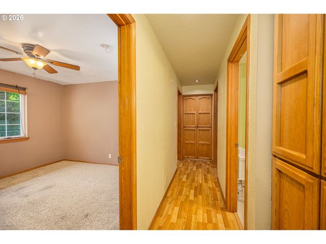 4351 ELDERBERRY St, Springfield, OR 97478