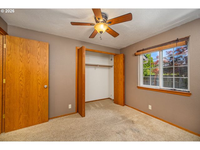 4351 ELDERBERRY St, Springfield, OR 97478