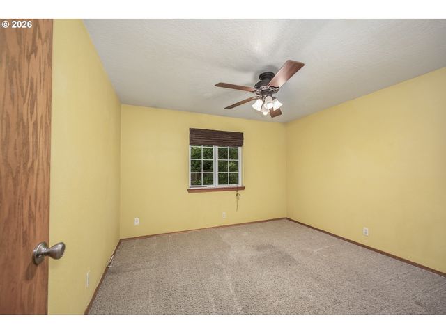 4351 ELDERBERRY St, Springfield, OR 97478