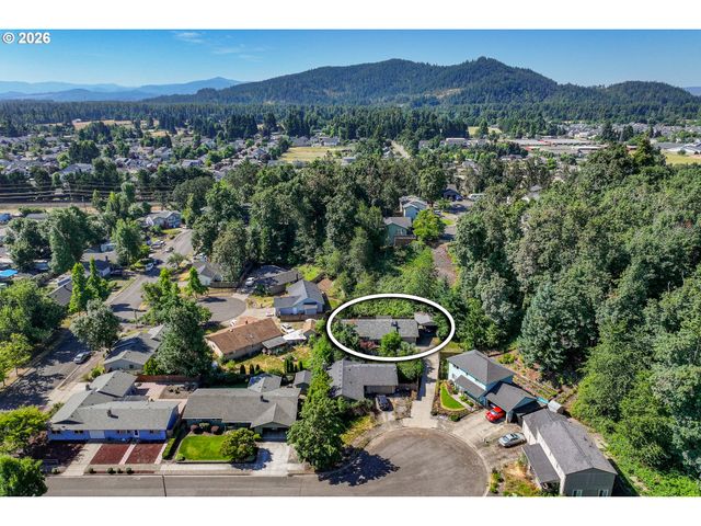 4351 ELDERBERRY St, Springfield, OR 97478