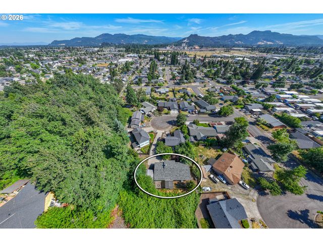 4351 ELDERBERRY St, Springfield, OR 97478