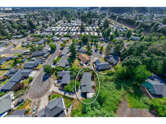 4351 ELDERBERRY St, Springfield, OR 97478