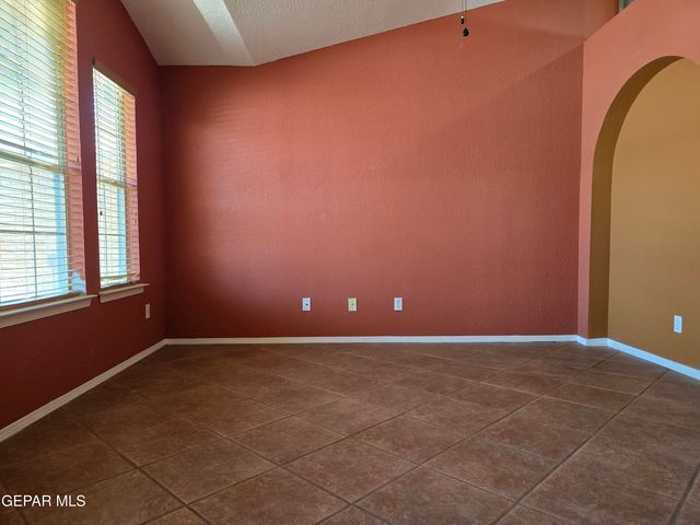 12307 Amstater Circle, El Paso, TX 79936