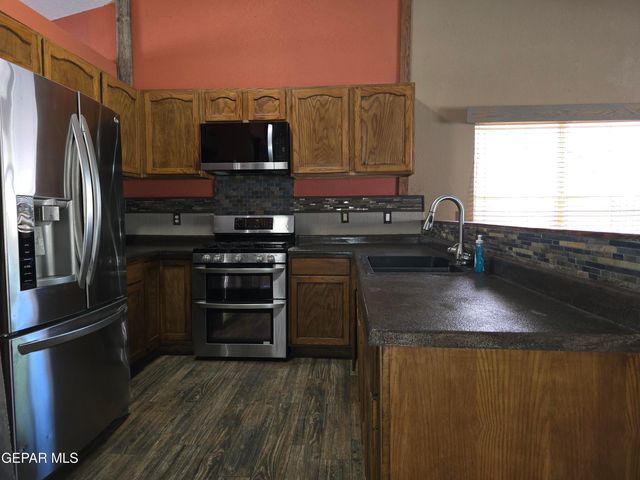 12307 Amstater Circle, El Paso, TX 79936