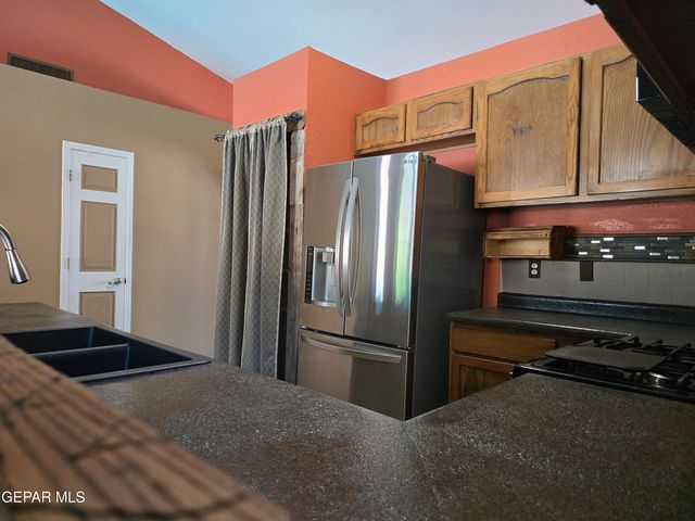 12307 Amstater Circle, El Paso, TX 79936