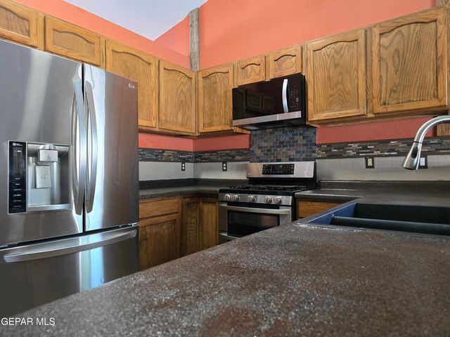 12307 Amstater Circle, El Paso, TX 79936