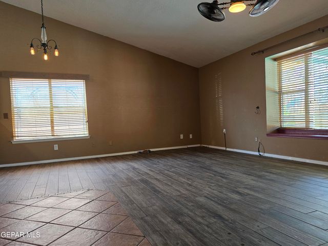 12307 Amstater Circle, El Paso, TX 79936