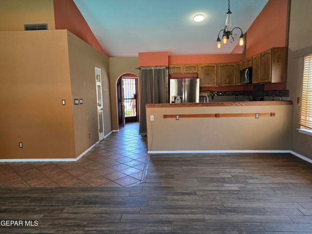 12307 Amstater Circle, El Paso, TX 79936