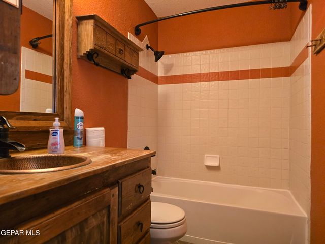 12307 Amstater Circle, El Paso, TX 79936